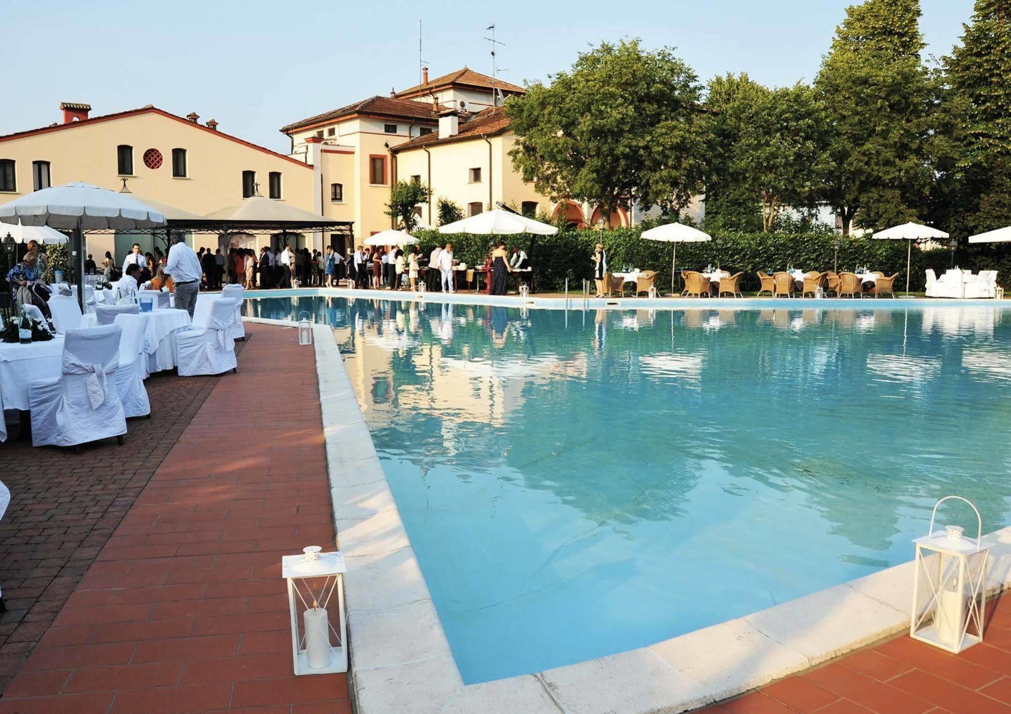 Villa Dei Tigli 920 Liberty Resort Rodigo Exterior photo